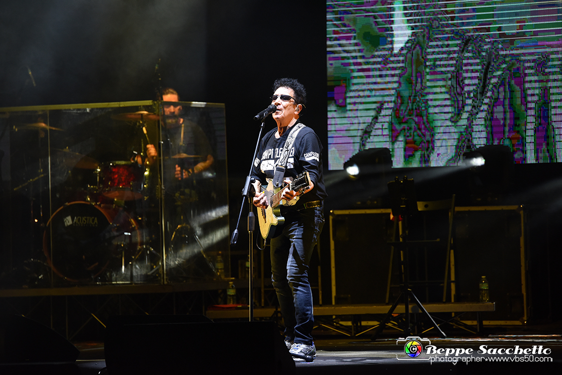 VBS_4081 - Concerto Edoardo Bennato - Peter Pan Rock 'n' Roll Tour.jpg